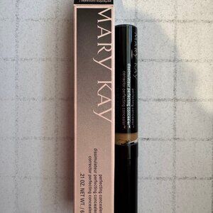 Mary Kay Perfecting Concealer Light Bronze
